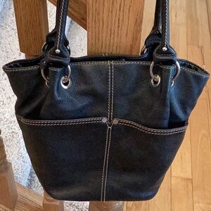 Tignanello Black pebbled Leather Tote Bag, shoulder bag, bucket bag
